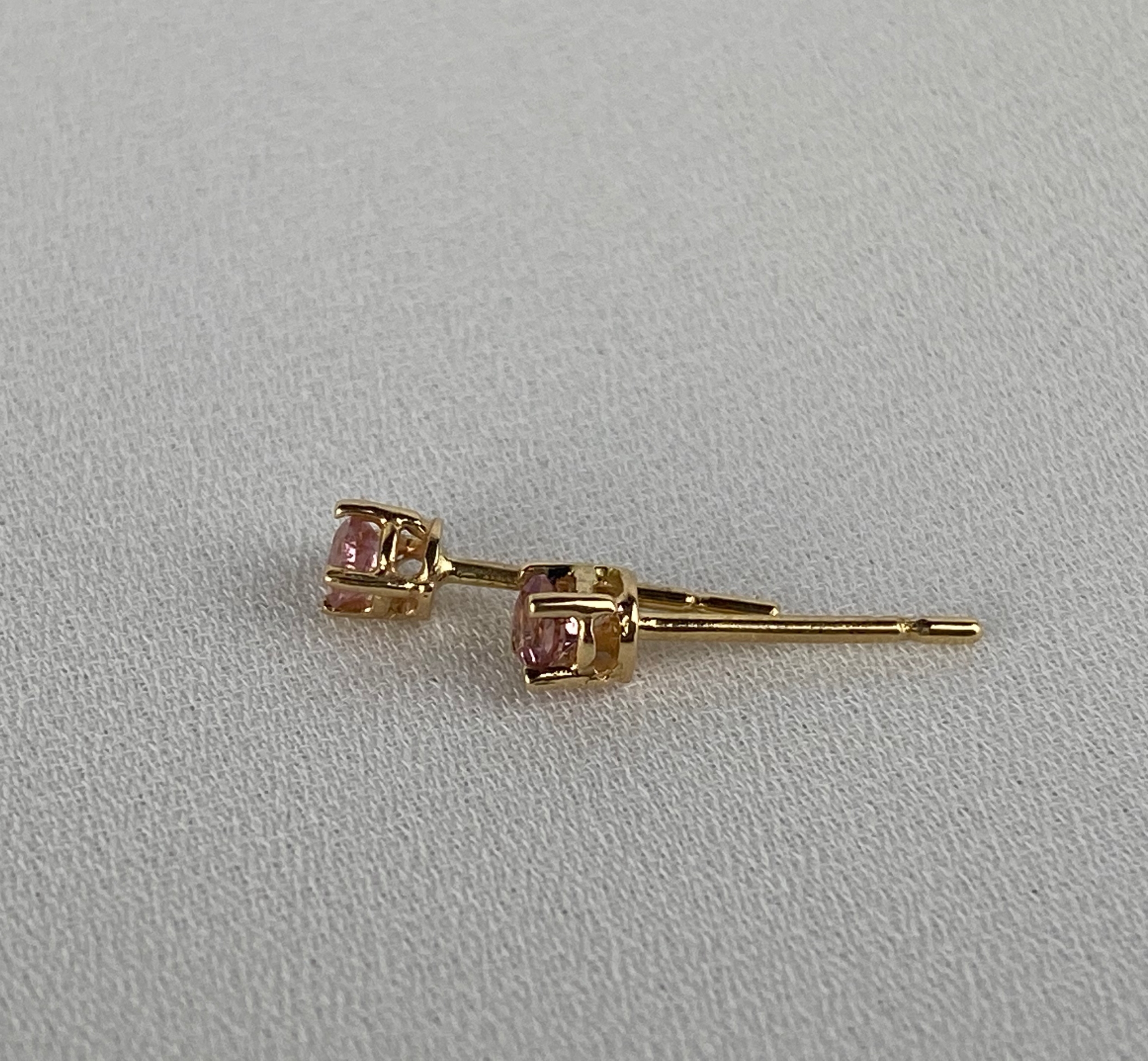 AJUSTADA ARO ORO 1 6 scaled 1