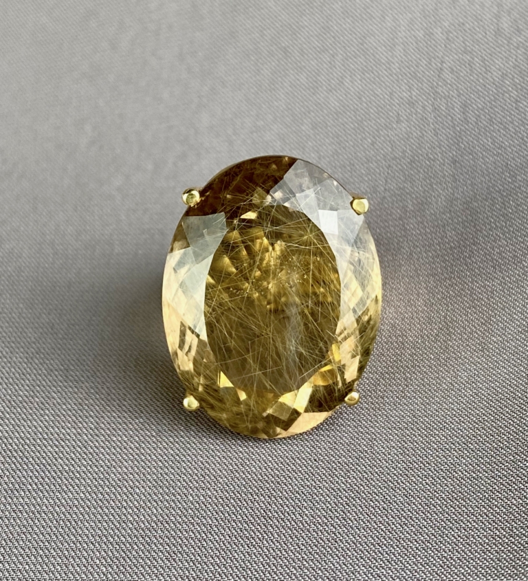 AJUSTADA ORO 1 2 768x845