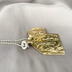 DUO MEDALLAS BRONCE CADENA 1 1500x1348 (1)